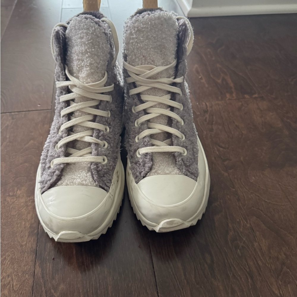 Converse Sherpa High-Top Sneakers in Lilac & White